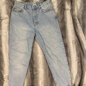 Urban Outfitters BDG High wasted Mom Jean